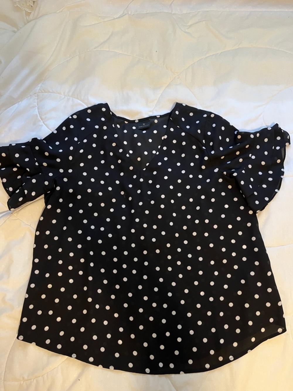 Worthington polka Dot V-Neck Ruffle Sleeve Top - Black/White L